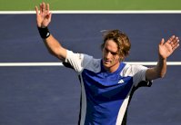 دوري شنغهاي: تسيتسيباس يهزم مولر ويضرب موعدا مع مدفيديف في ثمن النهائي