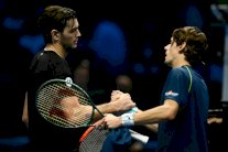 ايه تي بي الختامية: فريتس يغلب دي مينور ويؤهّل سينر قبل أن يلعب