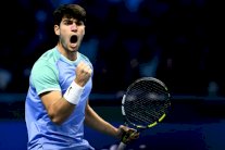 ايه تي بي الختامية: ألكاراس يعوّض خسارته الافتتاحية بفوز على روبليف