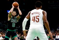 دوري أن بي ايه: سلتيكس بقيادة تايتوم ينهي سلسلة انتصارات كافالييرز