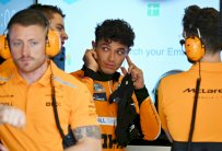 فورمولا واحد: نوريس يقر بفوات الأوان لمنافسة فيرستابن على اللقب