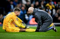 بطولة إنكلترا: بوستيكوغلو يؤكد غياب فيكاريو لـ