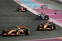 جائزة قطر الكبرى: بياستري يحرز السباق السريع وماكلارين يعزز صدارته