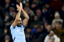 بطولة إنكلترا: الهزيمة أمام ليفربول قد