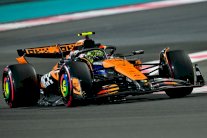 جائزة أبوظبي الكبرى: نوريس أول المنطلقين