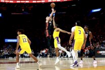 دوري أن بي ايه: فوز سلتيكس بغياب تايتوم وخسارة قاسية لليكرز أمام هيت