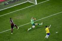 البرازيلي أوسكار يعود إلى ساو باولو بعد ثمانية مواسم في الصين