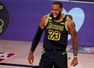 أن بي ايه: ليبرون الأربعيني