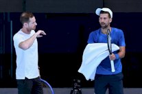 ديوكوفيتيش يقرّ انه مع موراي 