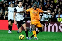 أنشيلوتي: من الصعب أن تكون فينيسيوس