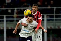 ميلان يخسر مدافعه تياو أمام يوفنتوس في الدوري وجيرونا في دوري الأبطال