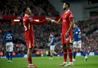 بطولة إنكلترا: ليفربول يواصل صحوته وزحفه نحو اللقب وأرسنال يستعيد توازنه