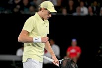 أستراليا المفتوحة: سينر يحتفظ باللقب بفوزه في النهائي على زفيريف