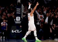 أن بي ايه: نيكس يُسقط روكتس ويحقق فوزه الـ33 بقيادة برونسون