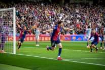 بطولة اسبانيا: ليفاندوفسكي يقود برشلونة الى تقليص الفارق عن ريال مدريد الى 4 نقاط