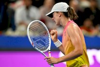 دورة الدوحة: شفيونتيك تواصل زحفها وتبلغ نصف النهائي على حساب ريباكينا