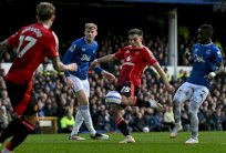 بطولة إنكلترا: يونايتد يعود من بعيد وينتزع تعادلا ثمينا أمام إيفرتون