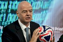 إنفانتينو يدافع عن استضافة السعودية لكأس العالم وعلاقته بترامب