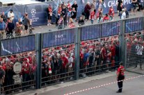 دوري الأبطال: العودة إلى باريس ما زالت مبكرة بالنسبة لجماهير ليفربول