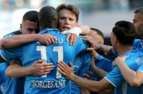 بطولة إيطاليا: نابولي يعود إلى سكة الانتصارات ويواصل مطاردة إنتر