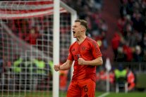 كيميش يمدد عقده مع بايرن ميونيخ حتى صيف 2029