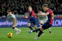 إصابة بالفخذ تبعد أولمو ثلاثة أسابيع عن برشلونة