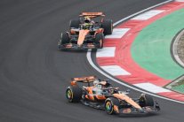 جائزة الصين الكبرى: ثنائية لماكلارين بفوز بياستري أمام نوريس