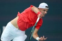 دورة ميامي: التشيكي منتشيك إلى نصف النهائي