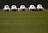 انتقادات سون تدفع السلطات الكورية إلى القيام بمراجعة شاملة لوضع الملاعب