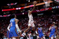 أن بي ايه: غرين وشنغون يقودان هيوستن لإيقاف سلسلة أوكلاهوما