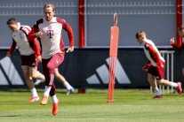 كلينسمان يرشح كاين ضمن الثلاثة الاوائل للكرة الذهبية