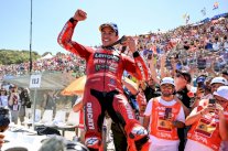 جائزة إسبانيا الكبرى: مارك ماركيس يواصل هيمنته بالعلامة الكاملة في خامس سباقات السبرينت