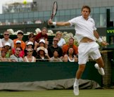 لاعب كرة المضرب الفرنسي ماهو يعلن اعتزاله في سن 43 عامًا