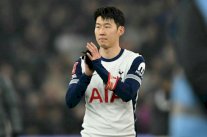 يوروبا ليغ: قائد توتنهام سون سيغيب عن نصف النهائي