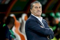 الزمالك المصري يعلن إقالة مدربه البرتغالي بيسيرو بسبب سوء النتائج