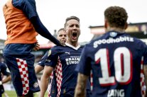 بطولة هولندا: أيندهوفن يحرز اللقب بعد نهاية موسم كارثية لأياكس