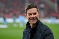 ثلاثة أمور مطالب ألونسو بالتفكير فيها مع ريال مدريد