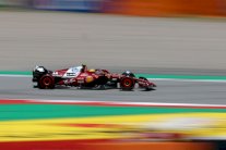 هاميلتون مصمم على انجاح مغامرته مع فيراري