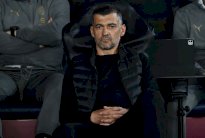 ميلان ينفصل عن مدربه كونسيساو