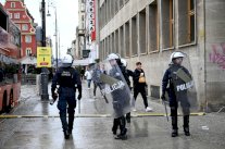 كونفرنس ليغ: اشتباكات بين جماهير تشلسي وريال بيتيس قبل المباراة النهائية