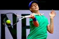 رولان غاروس: سينر بسهولة فائقة إلى دور الـ16