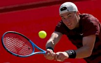 دورة كوينز: درايبر يعاني لتخطي بوبيرين وبلوغ ربع النهائي