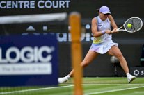 دورة باد هومبورغ: شفيونتيك إلى أول نهائي في دورة عشبية