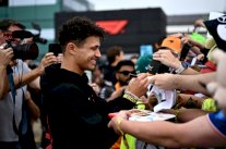 جائزة بريطانيا الكبرى: نوريس الاسرع في الحصة الثانية وهورنر يرد على شائعات فيرستابن