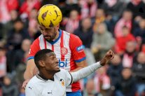 بطولة إنكلترا: أرسنال يتعاقد مع موسكيرا مدافع فالنسيا