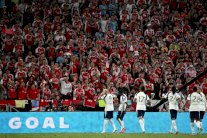 تسديدة بعيدة المدى من سار تمنح توتنهام فوزا وديا على أرسنال