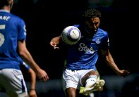 بطولة إنكلترا: ليدز يتعاقد مع كالفرت-لوين