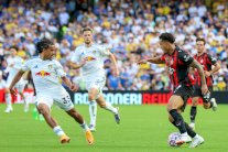 انتقال السويسري أوكافور إلى ليدز يسجّل رقما قياسيا في الدوري الإنكليزي