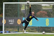 بطولة إنكلترا: غوارديولا لم يختر حارس مانشستر سيتي الأساسي بعد
