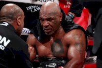 نزال تايسون ومايويذر الاستعراضي في ربيع 2026